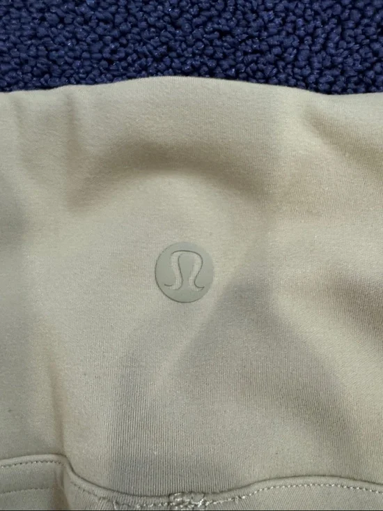 High-Waisted Yellow Leggings - Picture 3 of 5